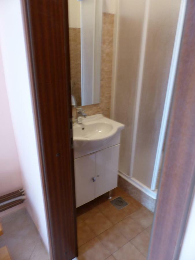 Apartment Ana Krnica Luaran gambar